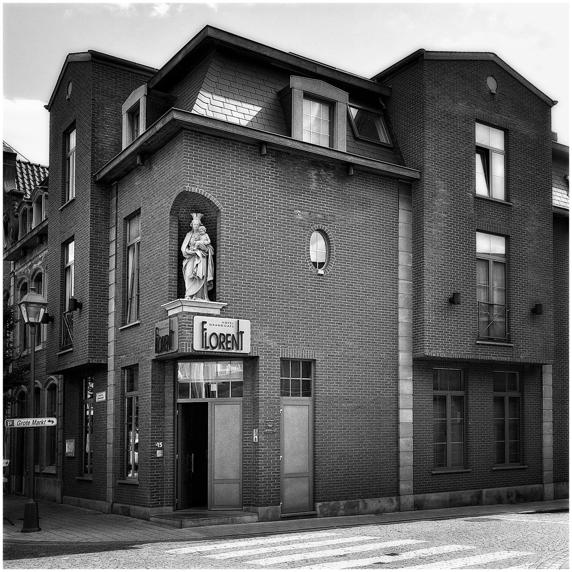 Hotel Florent Lier